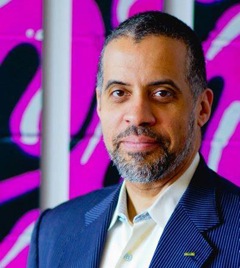 Managing Like a Marine with Larry Sharpe